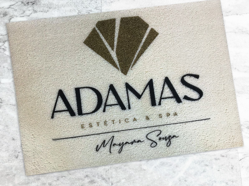 Nylon vs Vinil: qual é a diferença? Entenda a composição do seu capacho