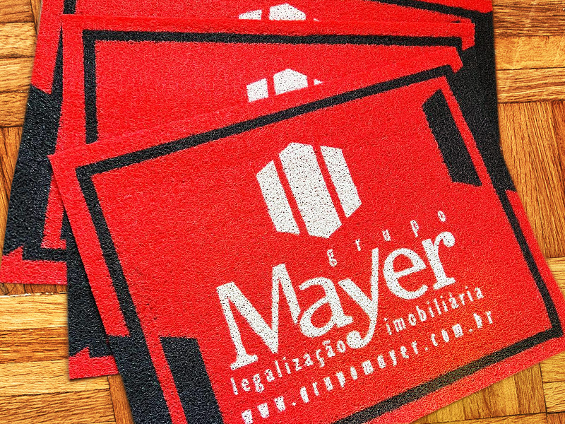 Capachos personalizados: o primeiro ponto de contato e a força da marca