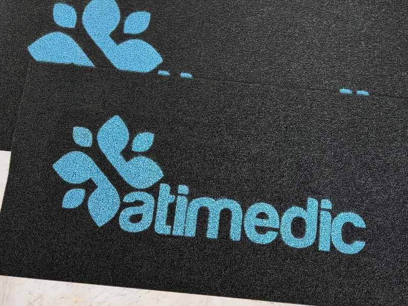 Por que investir em capachos personalizados para áreas de serviço e lavanderia? 